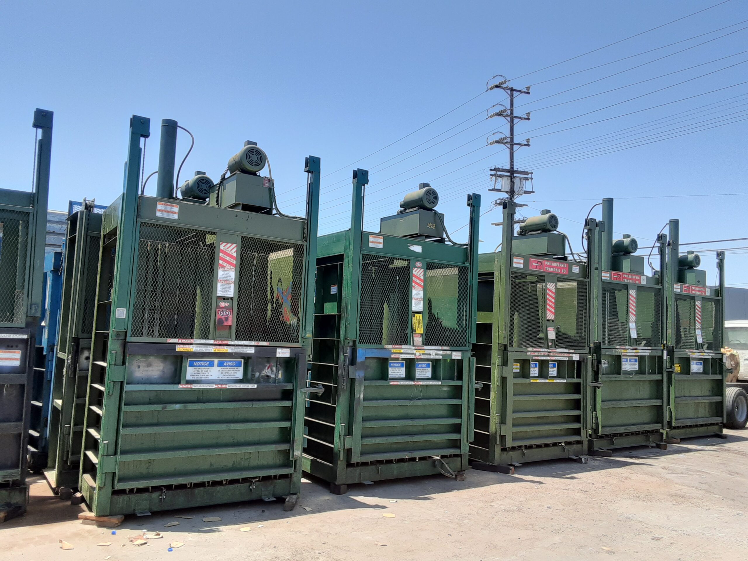 5 rows of multiple green Used Vertical Balers